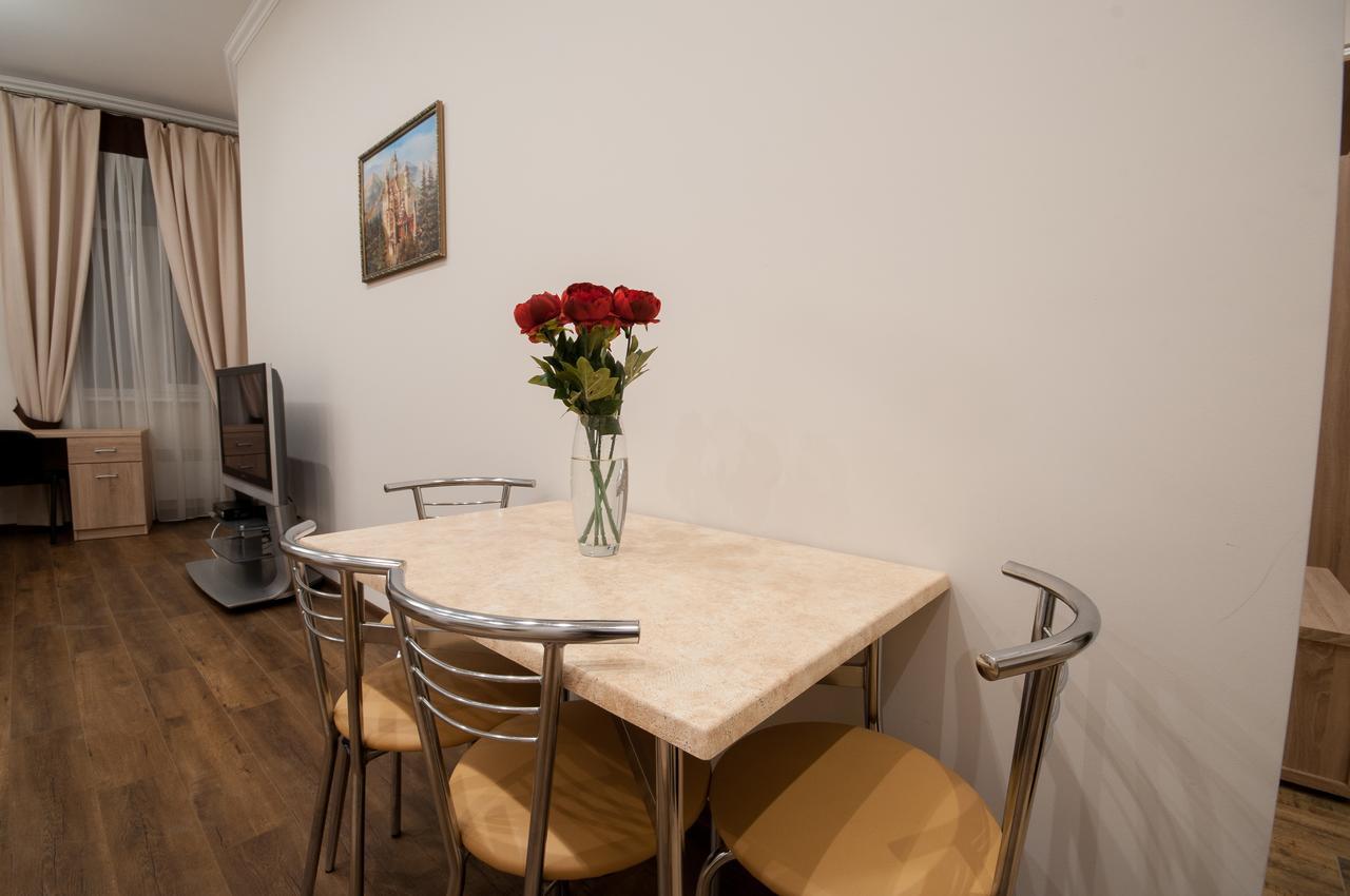Wonderful Flat On City Center Ungvár Kültér fotó